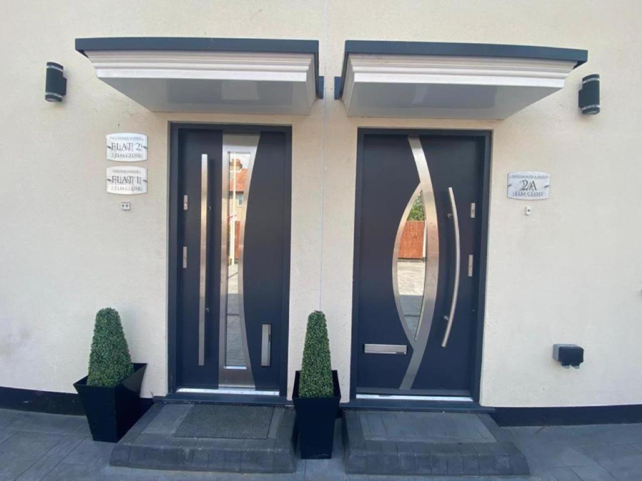 The Royal Boutique Oxford Lodge By London Sleep 6 Hayes  Exterior photo